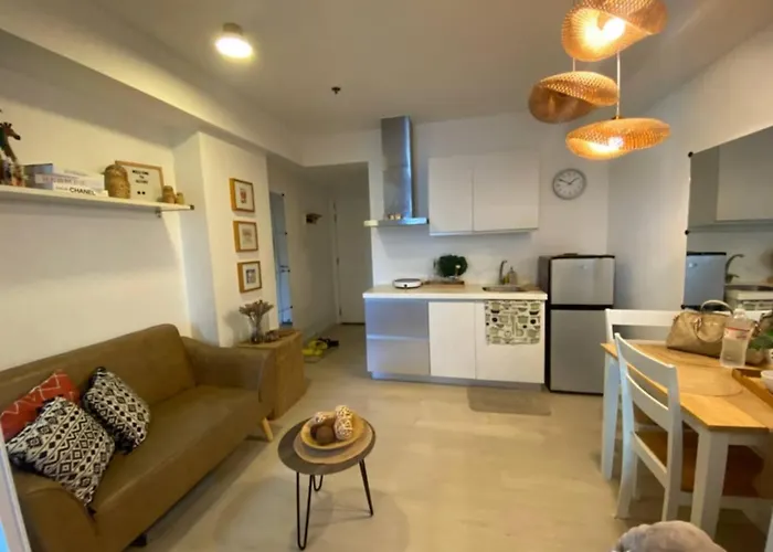 Azure Bali Verde-1bedroom Pool View Манила